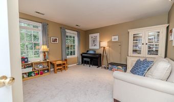 1307 Chenworth Dr, Apex, NC 27502