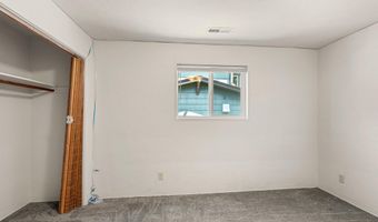 1556 Windsor St, Ashland, OR 97520