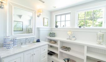 34 Island View Ave, Branford, CT 06405
