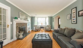 112 Main St, Bayonne, NJ 07035