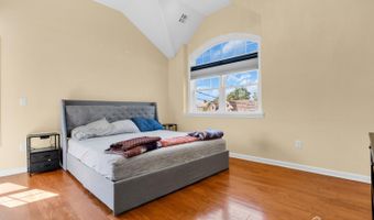 3 N Smith St N, Avenel, NJ 07001
