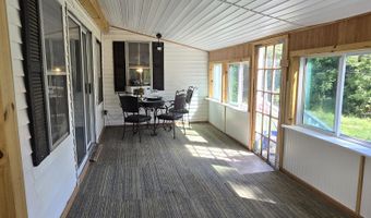 8 Graffam Rd, Baldwin, ME 04091