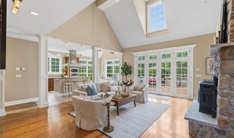 62 Dupaw Gould Rd, Brookline, NH 03033