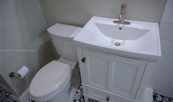 10078 E Bay Harbor Dr 78D, Bay Harbor Islands, FL 33154