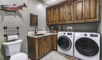 128 Riverside Ln, Buhl, ID 83316