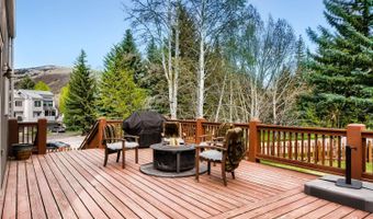 690 Deer Blvd B, Avon, CO 81620