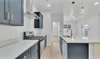 236 Sunrise Bluffs Dr, Belen, NM 87002