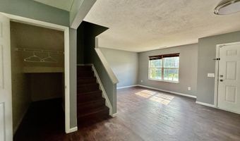 6903 Governors Pointe Blvd, Indianapolis, IN 46217