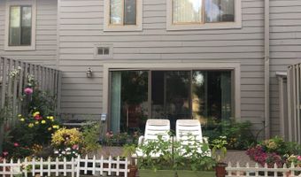 795 Watersedge Dr, Ann Arbor, MI 48105