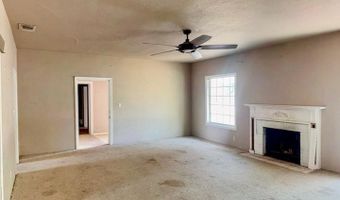 809 S Roselawn Ave, Artesia, NM 88210