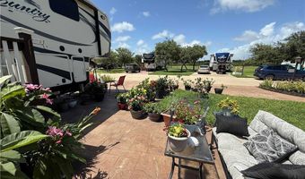 104 Augusta Cir, Aransas Pass, TX 78336
