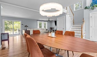 51 Kenyon Hill Trl, Richmond, RI 02898