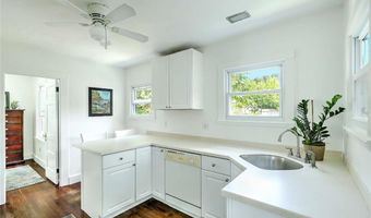 59 Booth Ave, East Providence, RI 02915