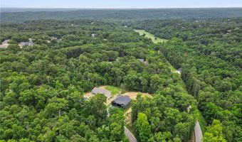 4 McGaugh Dr, Bella Vista, AR 72714
