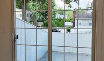 86 Cos Cob Ave, Cos Cob, CT 06807