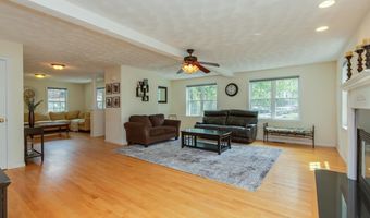 17 Keneson St, Billerica, MA 01821