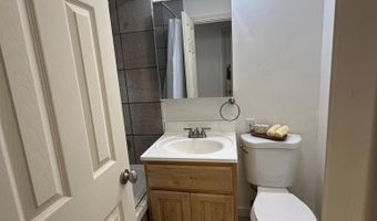 1087 Milligan Dr, Camarillo, CA 93010