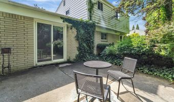 2145 Steeplechase Dr, Ann Arbor, MI 48103