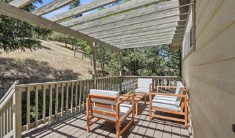 215 Piedmont Dr, Ashland, OR 97520