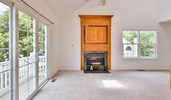 3775 EIGHTPENNY Ln 179, Bowie, MD 20716