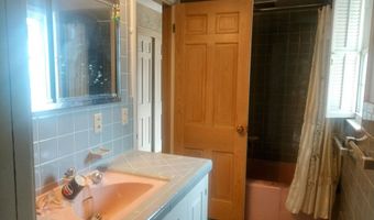 420 Charles Ave, Alma, MI 48801