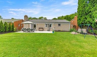 17276 Midway Ave, Allen Park, MI 48101