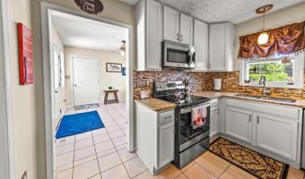 738 Dawson Creek Rd, Arapahoe, NC 28510