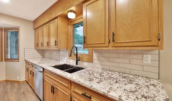 1624 Washington Ln, Augusta, KS 67010