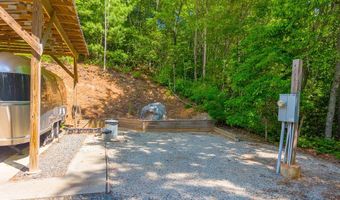 310 Wolf Creek Heights Rd, Almond, NC 28702