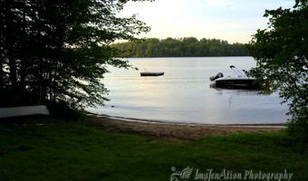 6 Davis Dr, Barnstead, NH 03225
