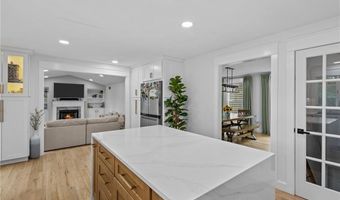 194 Council Rock Rd, Cranston, RI 02921