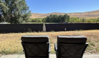 501 Dozer Ct, Benton City, WA 99320