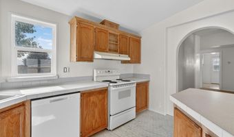 420 Johnson St, American Falls, ID 83211