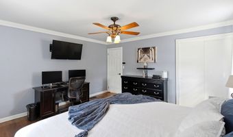 19 Harpoon St, Beachwood, NJ 08722