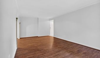 3330 WOODBURN VILLAGE Dr 33, Annandale, VA 22003