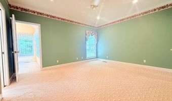 1014 Crestwood Dr, Albertville, AL 35950