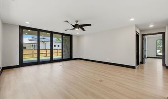217 NE H St, Bentonville, AR 72712