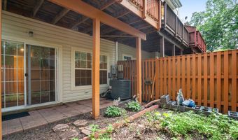 6490 TAYACK Pl, Alexandria, VA 22312