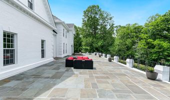 6801 CAPRI Pl, Bethesda, MD 20817