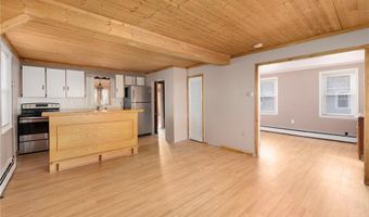 17 Padelford Ave, East Providence, RI 02915