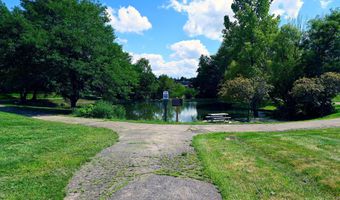 8289 Bruntsfield Rd, Columbus, OH 43235