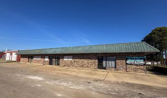 111 Bowie, De Kalb, TX 75559