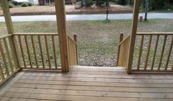 7682 Kershaw Rd, Arapahoe, NC 28510