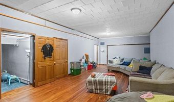 320 7th Ave E, Alexandria, MN 56308