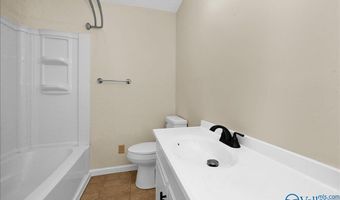 806 6th St NE, Arab, AL 35016