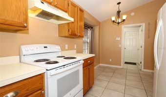 1052 ROYAL OAKS Dr, Apopka, FL 32703