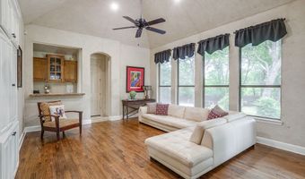 1736 Woodridge Ct, Aledo, TX 76008