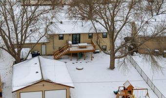 11 Linda Ln, Aberdeen, SD 57401