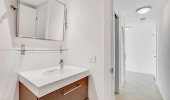 9500 W Bay Harbor Dr 7H, Bay Harbor Islands, FL 33154