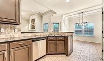 5002 SW Golden Eagle Ave, Bentonville, AR 72713